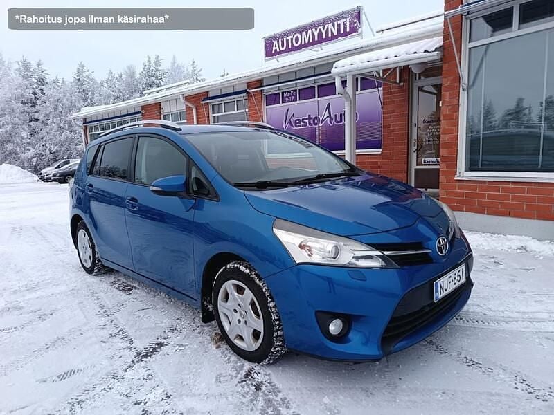 Sininen Käytetty 2013 Toyota Verso Life Tila-auto | 10 700 € (Perustarjous) - Kuva 1/4