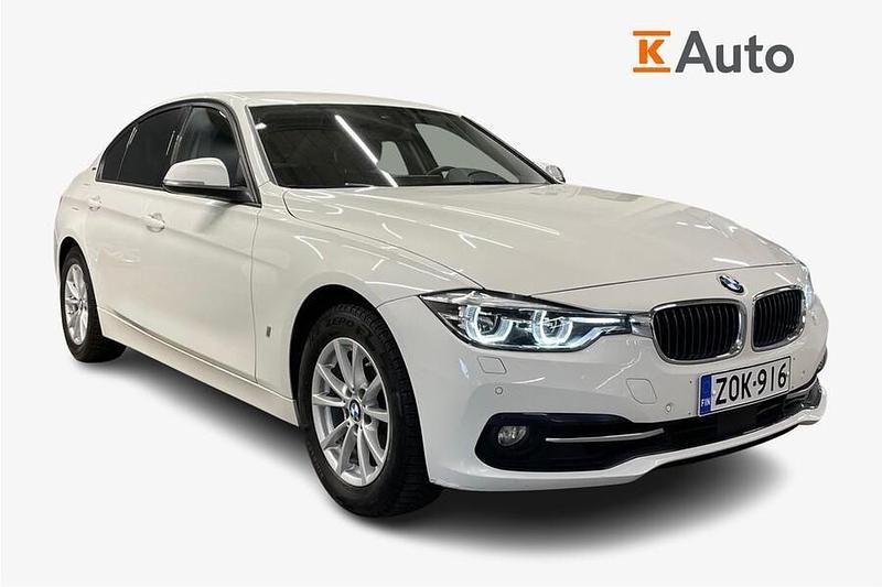 Käytetty 2017 BMW 330e Sedan | 18 800 € (Perustarjous) - Kuva 1/3