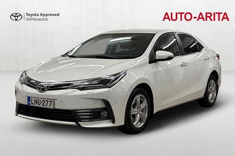 Käytetty Toyota Corolla Multidrive S 132 HP (97 kW) 2017 Valkoinen Sedan