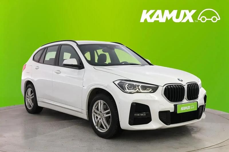Valkoinen Käytetty 2021 BMW X1 M Sport Katumaasturi | 24 280 € (Perustarjous) - Kuva 1/4