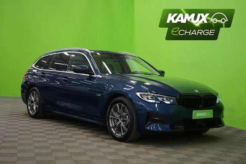 Käytetty BMW 330e 292 HP (214 kW) 2021 Sininen Farmari