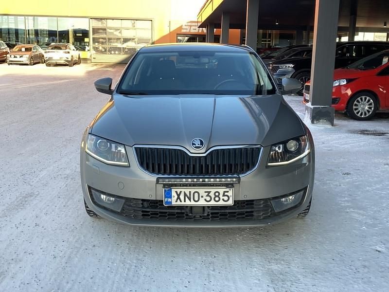 Käytetty Skoda Octavia Style 150 HP (110 kW) 2016 Viistoperä