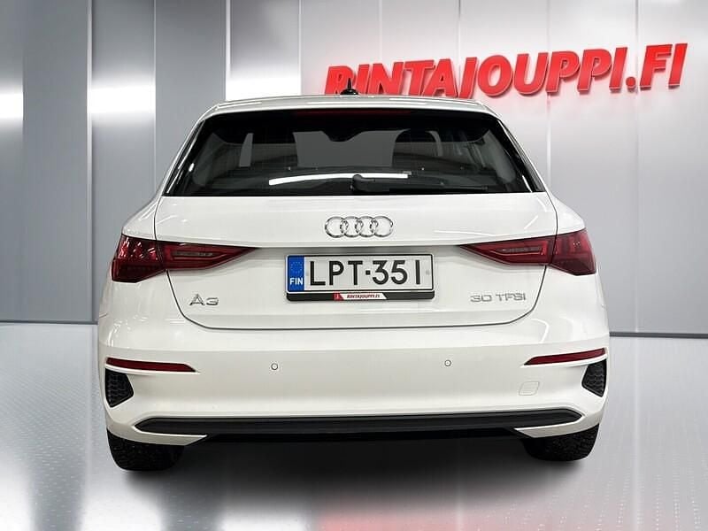 Käytetty Audi A3 Sportback Business 110 HP (80 kW) 2021 Valkoinen Viistoperä