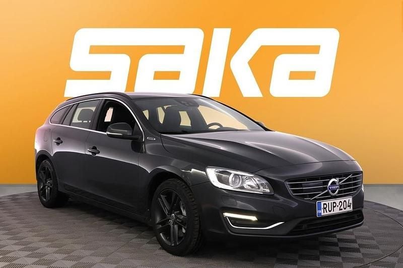 Käytetty Volvo V60 Momentum 230 HP (169 kW) 2018 Farmari