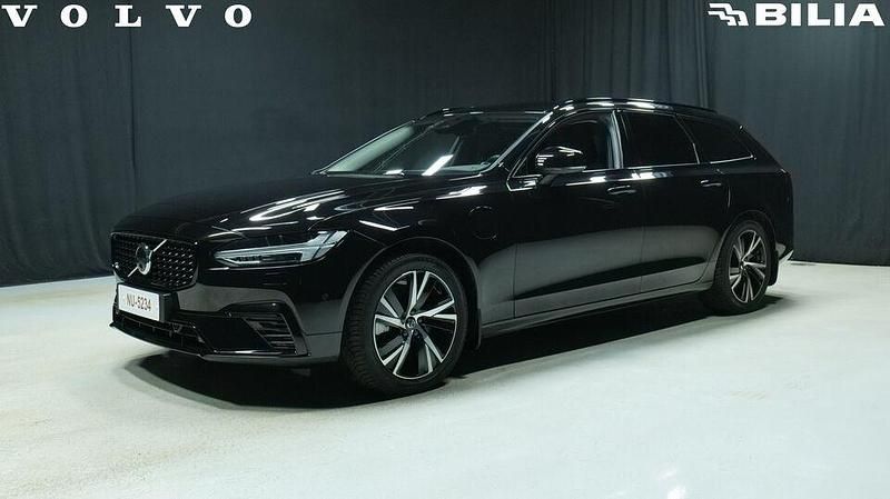 Käytetty 2025 Volvo V90 Plus Farmari | 50 800 € (Kallis) - Kuva 1/3