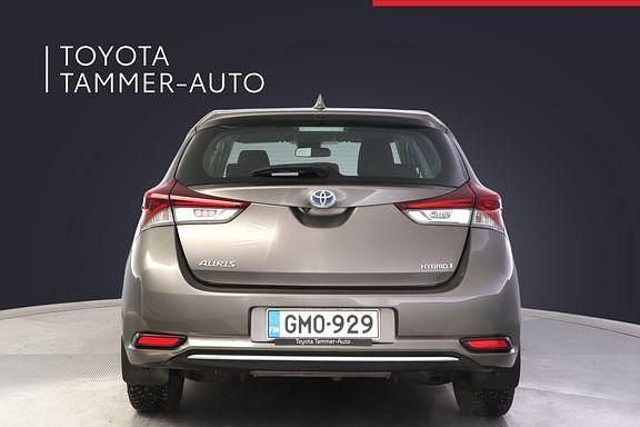 Käytetty Toyota Auris Active 98 HP (72 kW) 2017 Harmaa Viistoperä