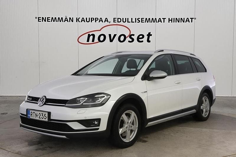 Valkoinen Käytetty 2017 VW Golf Alltrack Farmari | 14 970 € (Perustarjous) - Kuva 1/4