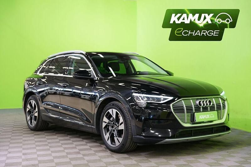 Musta Käytetty 2022 Audi e-tron Katumaasturi | 27 800 € (Supertarjous) - Kuva 1/3