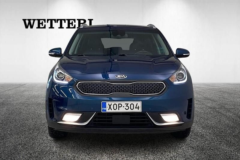 Käytetty Kia Niro EX 105 HP (77 kW) 2017 Sininen Katumaasturi