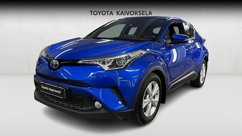Käytetty Toyota C-HR Active 122 HP (89 kW) 2018 Sininen Katumaasturi