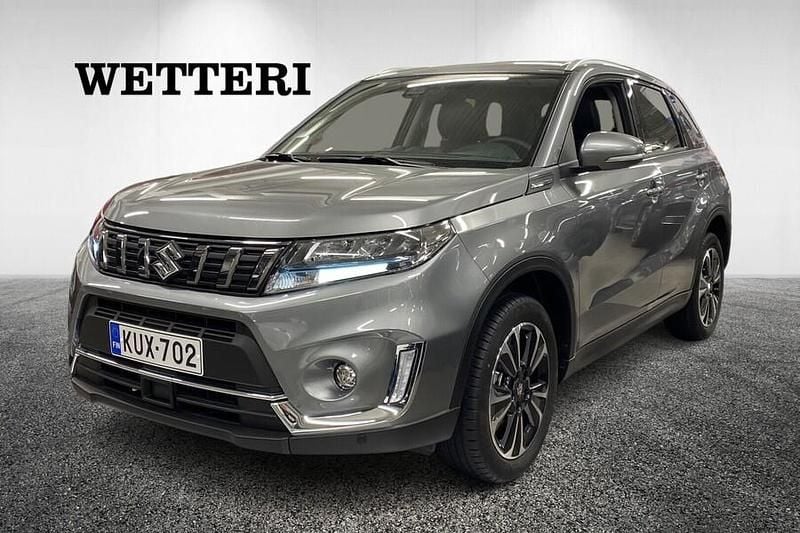 Käytetty Suzuki Vitara GLX 102 HP (75 kW) 2023 Harmaa Katumaasturi