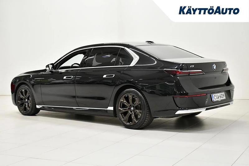 Käytetty BMW i7 Exclusive 484 kW (659 HP) 2023 Musta Sedan