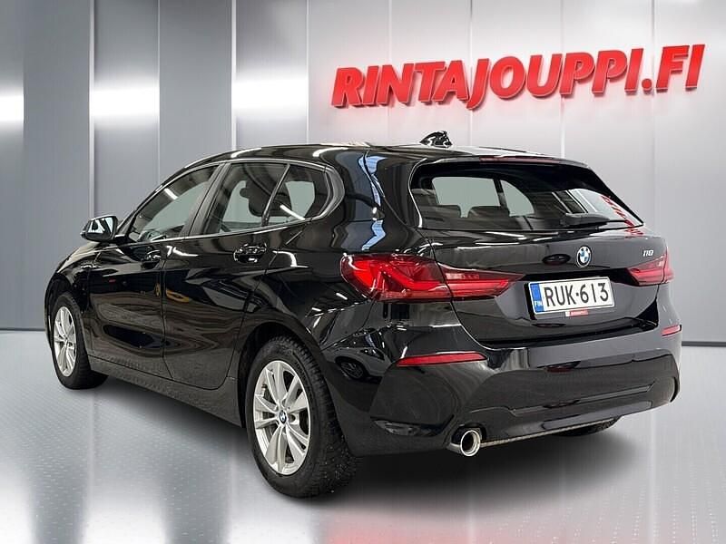 Käytetty BMW 118 140 HP (102 kW) 2020 Musta Viistoperä