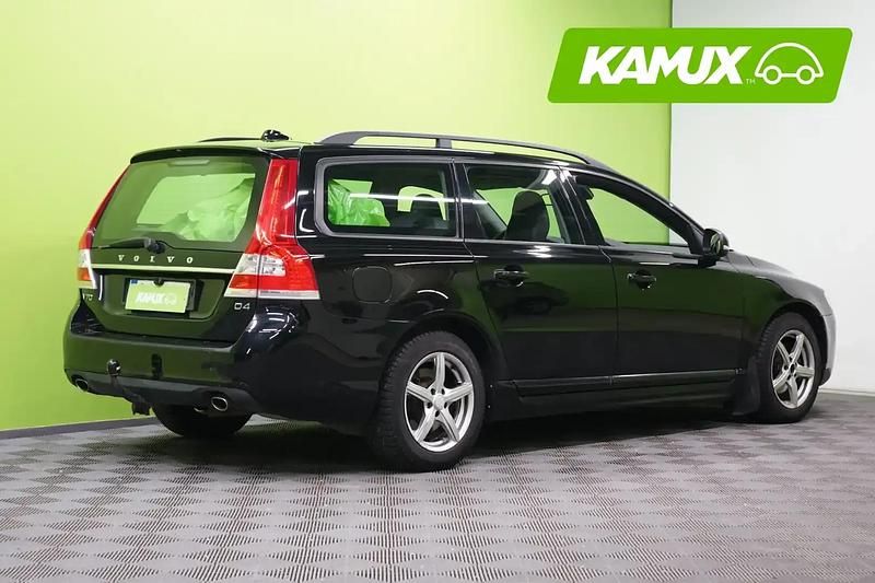 Käytetty Volvo V70 Kinetic 181 HP (133 kW) 2014 Musta Farmari