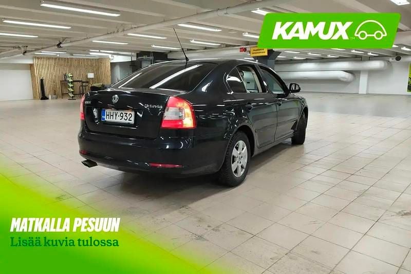 Käytetty Skoda Octavia Elegance 160 HP (117 kW) 2009 Musta Sedan