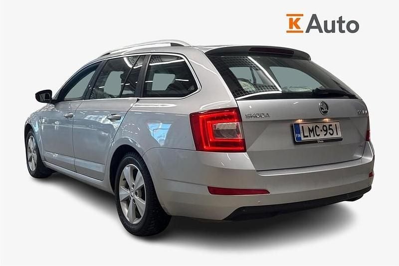 Käytetty Skoda Octavia Elegance 180 HP (132 kW) 2013 Farmari