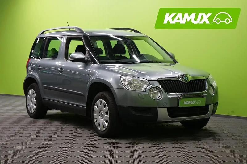 Hopea / harmaa Käytetty 2011 Skoda Yeti Active Katumaasturi | 6 900 € (Perustarjous) - Kuva 1/4