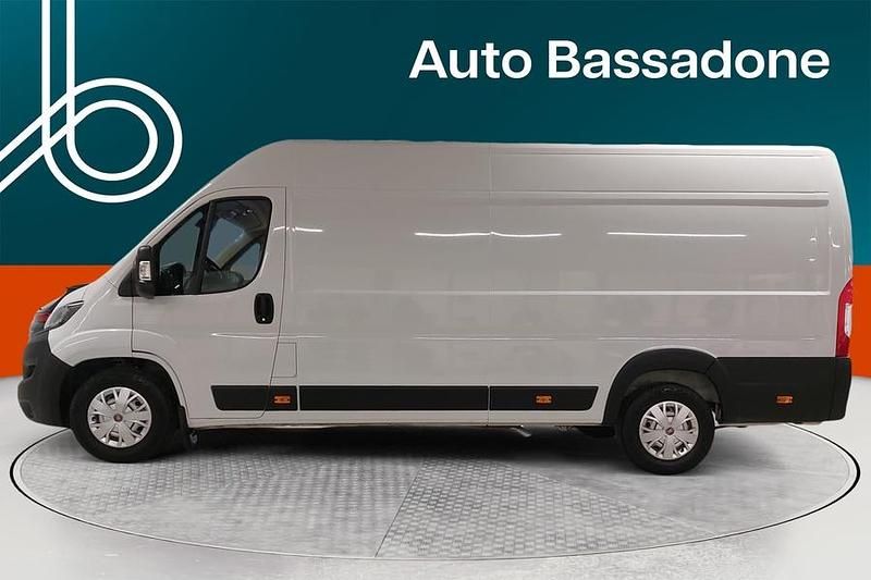 Käytetty Fiat Ducato 140 HP (102 kW) 2023 Van