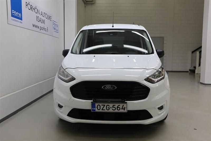 Käytetty Ford Tourneo Trend 120 HP (88 kW) 2021 Tila-auto