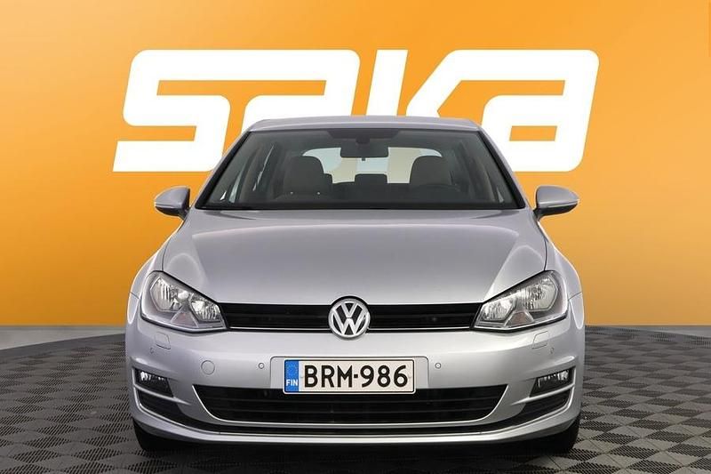 Käytetty VW Golf VII Highline 140 HP (102 kW) 2013 Viistoperä