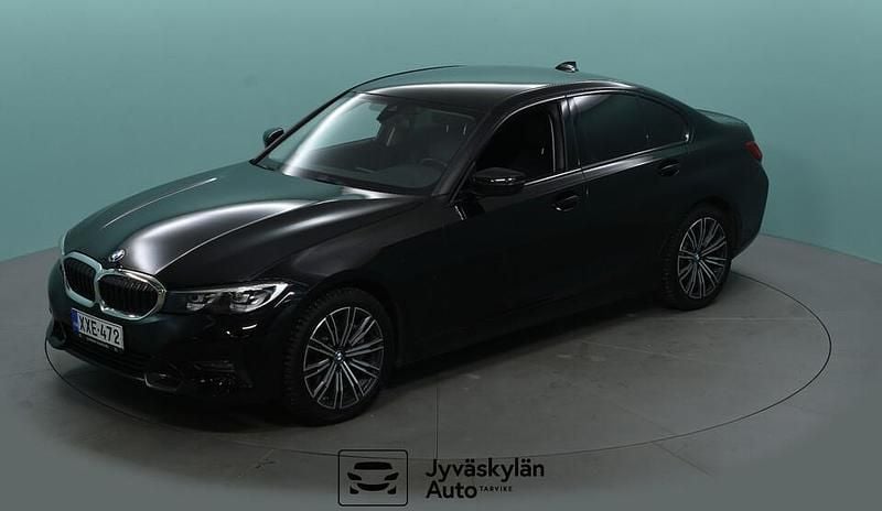 Käytetty BMW 330e Sport Line 292 HP (214 kW) 2019 Musta Sedan