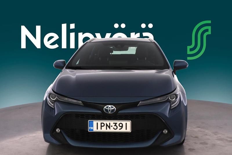 Käytetty Toyota Corolla Active 122 HP (89 kW) 2022 Sininen Farmari