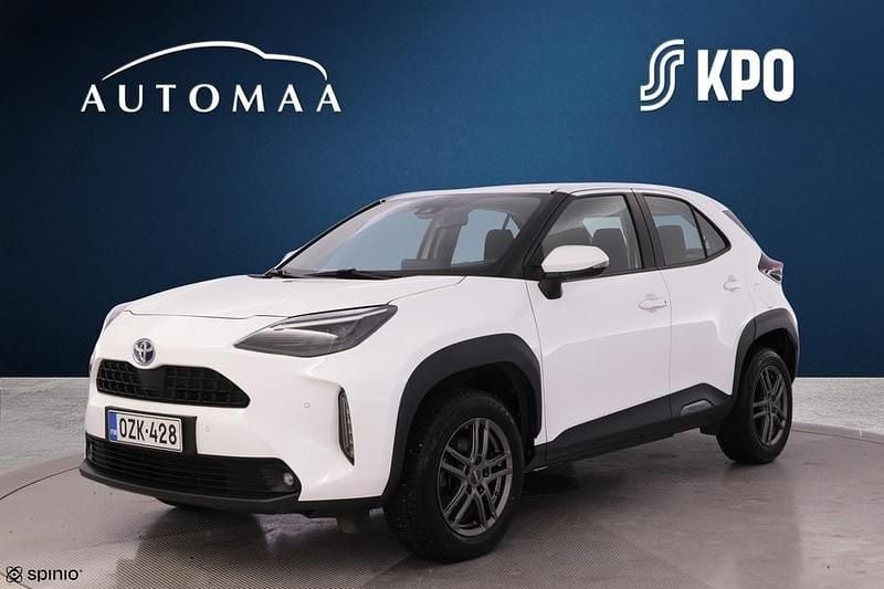 Käytetty Toyota Yaris Cross Active 116 HP (85 kW) 2022 Valkoinen Katumaasturi