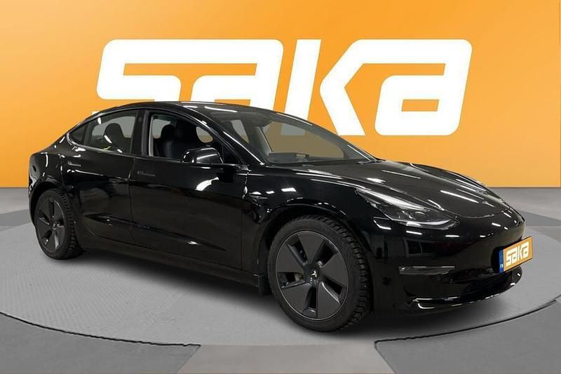 Käytetty 2022 Tesla Model 3 Sedan | 28 400 € (Hyvä tarjous) - Kuva 1/4