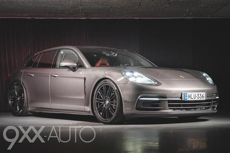 Käytetty 2018 Porsche Panamera Sport Turismo Sedan | 65 900 € - Kuva 1/4