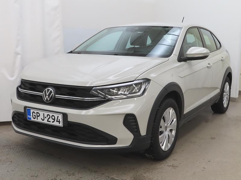 Käytetty VW Taigo Comfortline 95 HP (69 kW) 2023 Harmaa Katumaasturi