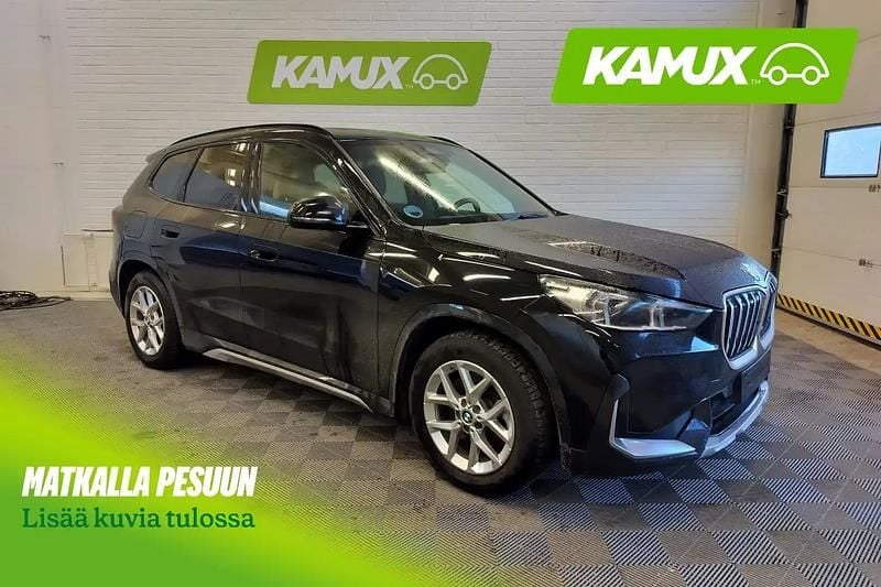 Käytetty BMW iX1 xLine 230 kW (313 HP) 2023 Musta Katumaasturi