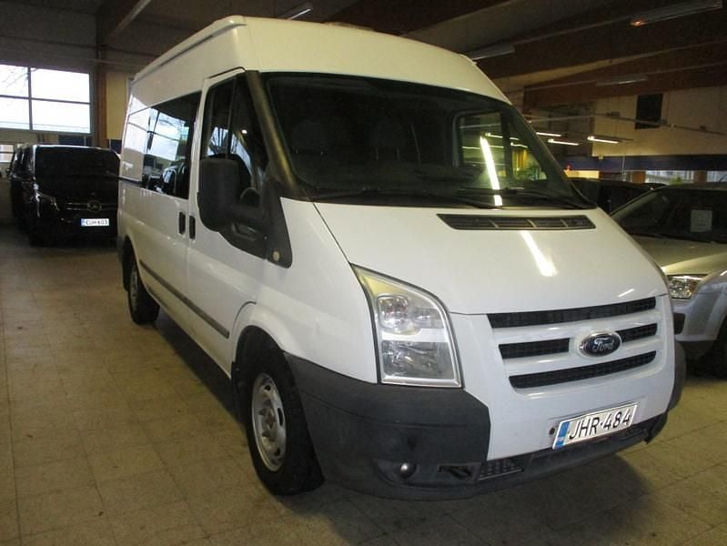 Valkoinen Käytetty 2011 Ford Transit Trend Van | 12 980 € (Perustarjous) - Kuva 1/4