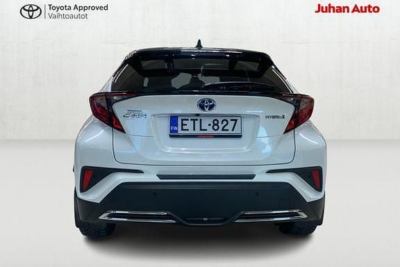 Käytetty Toyota C-HR Edition 184 HP (135 kW) 2021 Valkoinen Katumaasturi