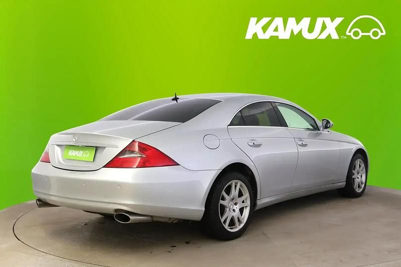 Käytetty Mercedes CLS350 272 HP (200 kW) 2004 Hopea / harmaa Sedan