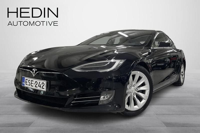 Musta Käytetty 2020 Tesla Model S Long Range AWD Viistoperä | 31 900 € (Hyvä tarjous) - Kuva 1/4
