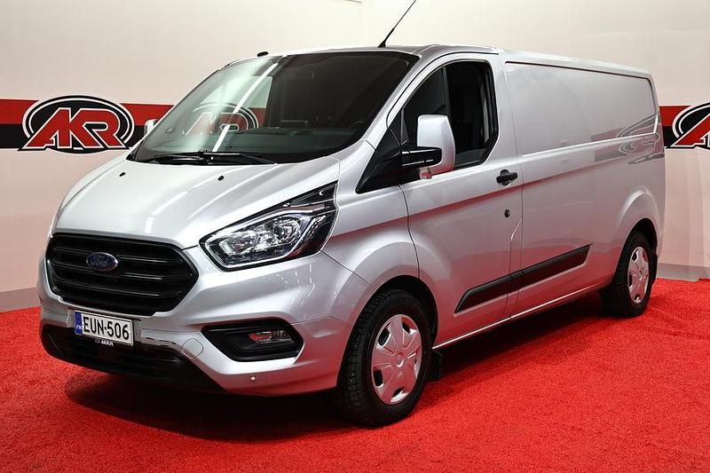 Käytetty Ford Transit Custom Limited 170 HP (125 kW) 2018 Hopea Van