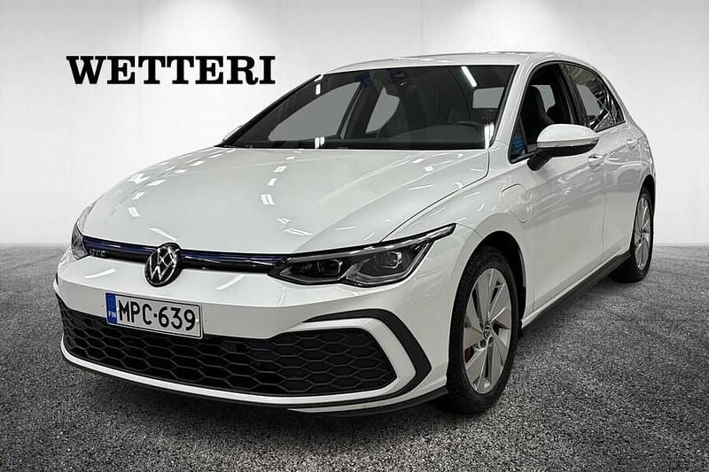 Käytetty VW Golf VIII GTE 245 HP (180 kW) 2021 Viistoperä
