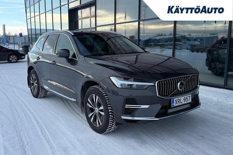 Käytetty Volvo XC60 Inscription 456 HP (335 kW) 2022 Harmaa Katumaasturi