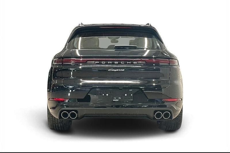 Uusi Porsche Cayenne 471 HP (346 kW) 2025 Musta Katumaasturi