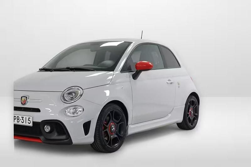 Käytetty Fiat 500 Abarth 2021