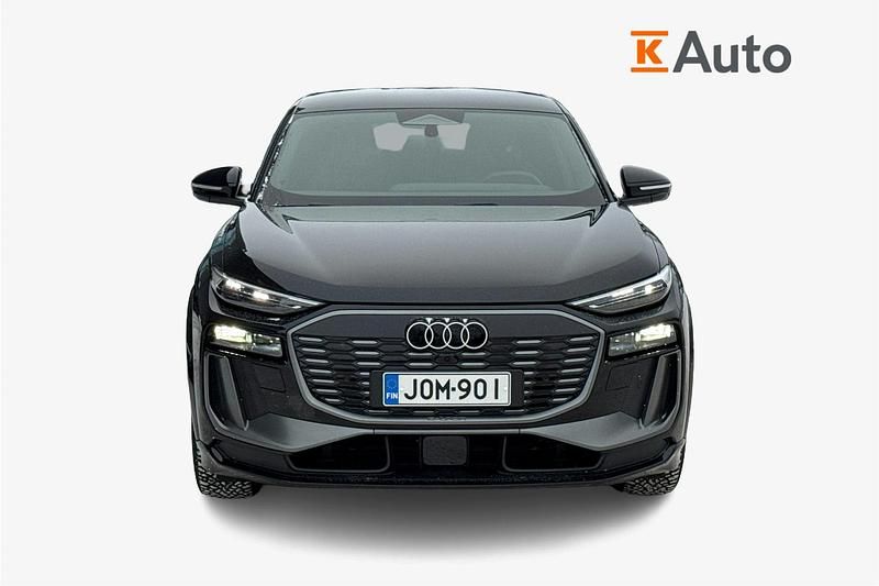 Käytetty Audi Q6 Sportback e-tron S-Line 285 kW (388 HP) 2025 Met. musta Katumaasturi