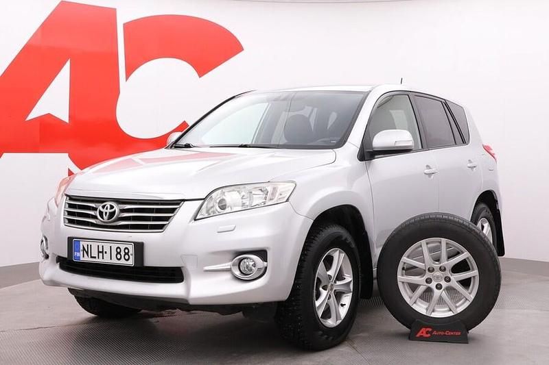 Hopea Käytetty 2011 Toyota RAV4 Multidrive S Tila-auto | 15 990 € (Perustarjous) - Kuva 1/4