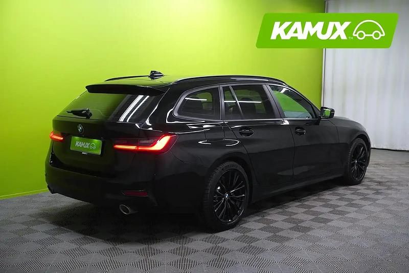 Käytetty BMW 320e 163 HP (119 kW) 2021 Musta Farmari