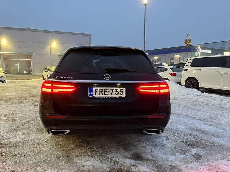 Käytetty Mercedes E300 Business 306 HP (225 kW) 2020 Farmari