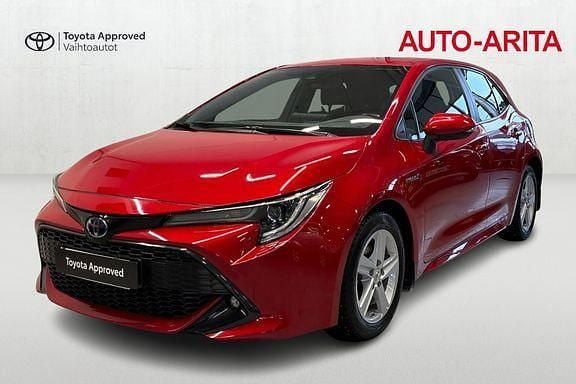 Käytetty Toyota Corolla Active 122 HP (89 kW) 2021 Met. punainen Viistoperä
