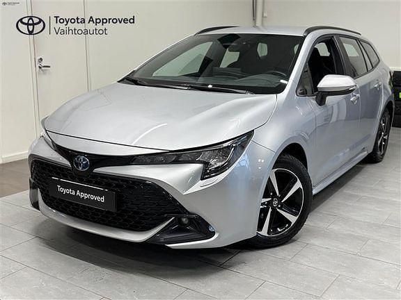 Met. hopea Käytetty 2024 Toyota Corolla Active Farmari | 27 900 € (Perustarjous) - Kuva 1/4