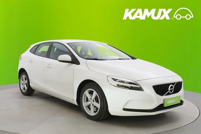 Käytetty Volvo V40 Business Edition 122 HP (89 kW) 2018 Valkoinen Sedan