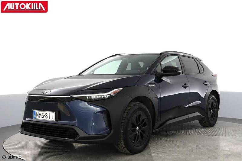 Käytetty Toyota bZ4X Style 160 kW (218 HP) 2022 Sininen Katumaasturi