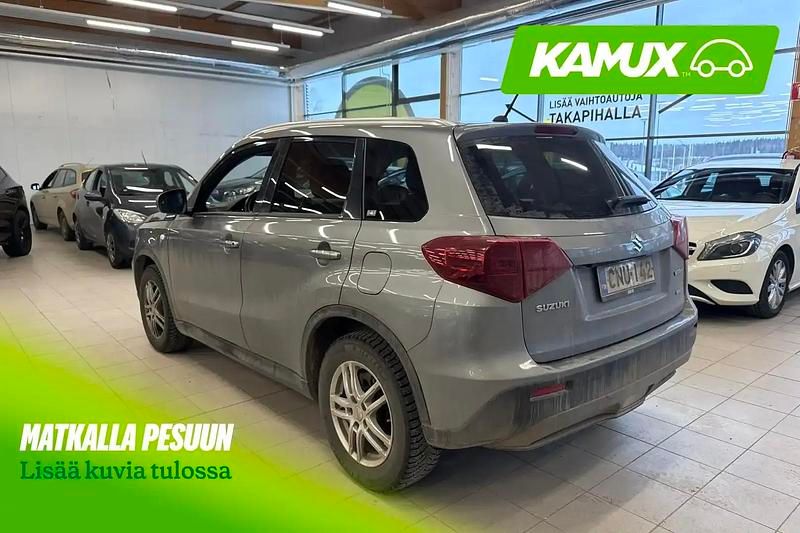 Käytetty Suzuki Vitara GL 111 HP (81 kW) 2020 Hopea / harmaa Katumaasturi
