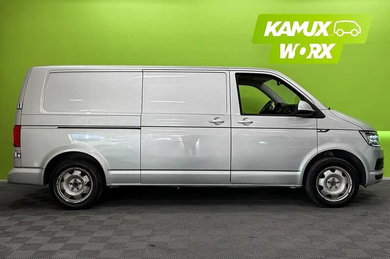 Käytetty VW T6 102 HP (75 kW) 2016 Hopea / harmaa Van